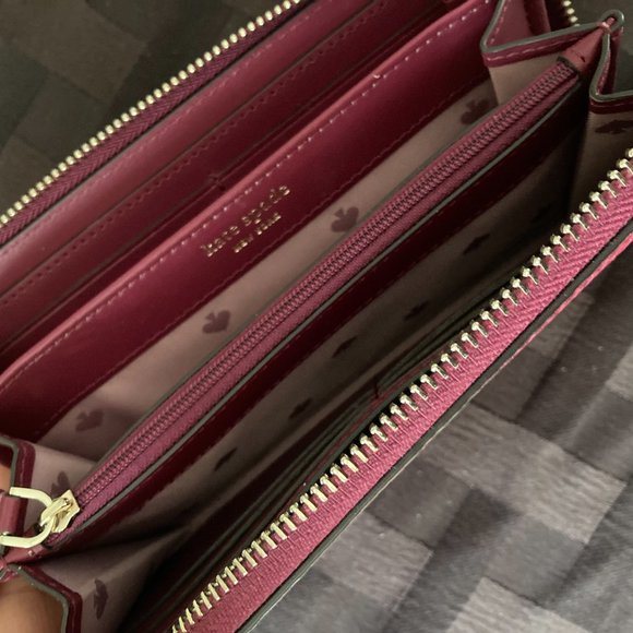Kate Spade New York Large Leather Zip Around Wallet - EUC - Picture 5 of 13